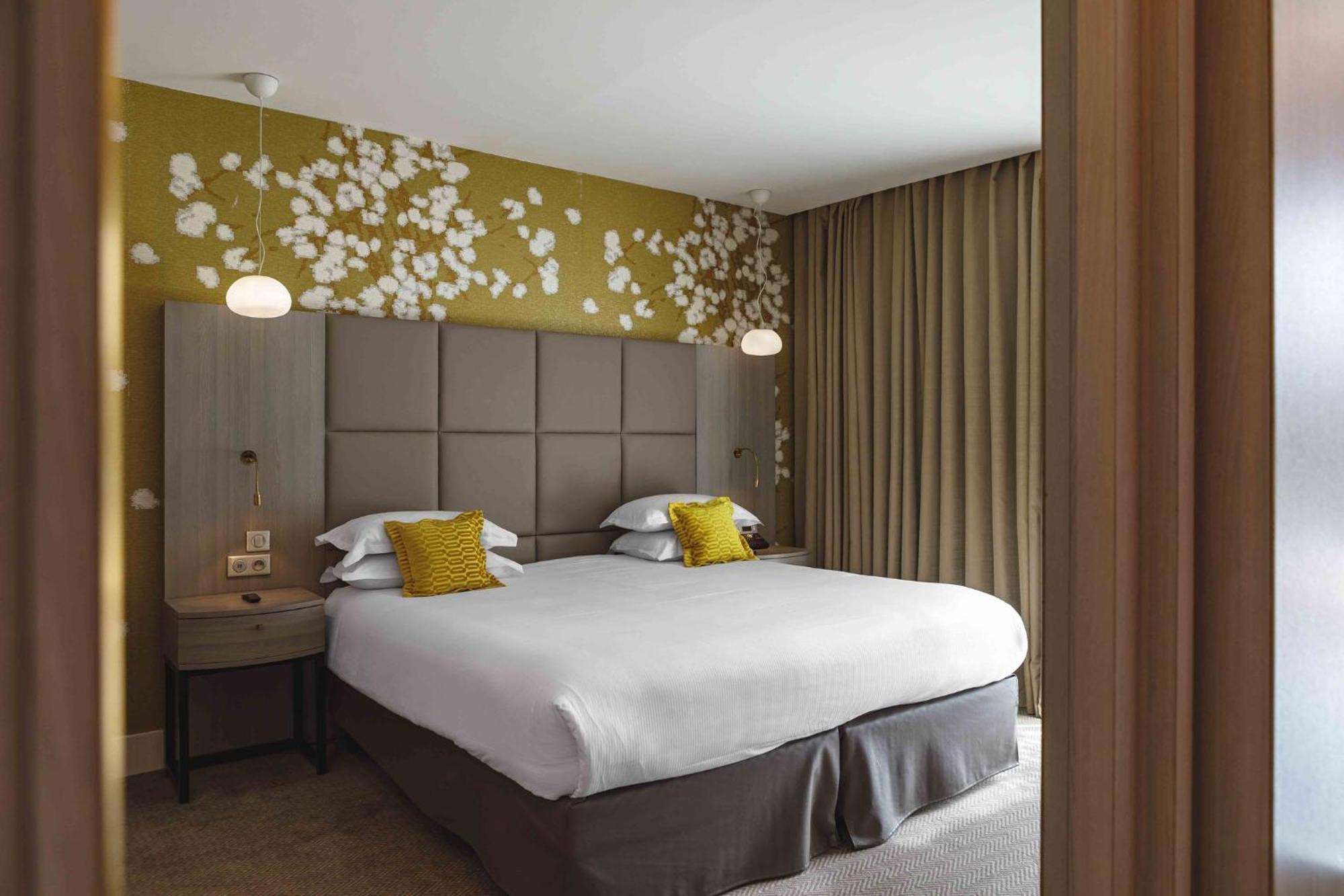 Hotel Crowne Plaza Lyon Parc de la Tête d'Or Exterior foto